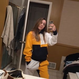 Champion hoodie, worn once! Warm and soft